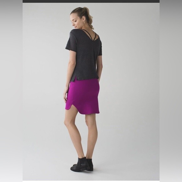 Lululemon City Skirt Regal Plum Size 6 - Picture 4 of 8